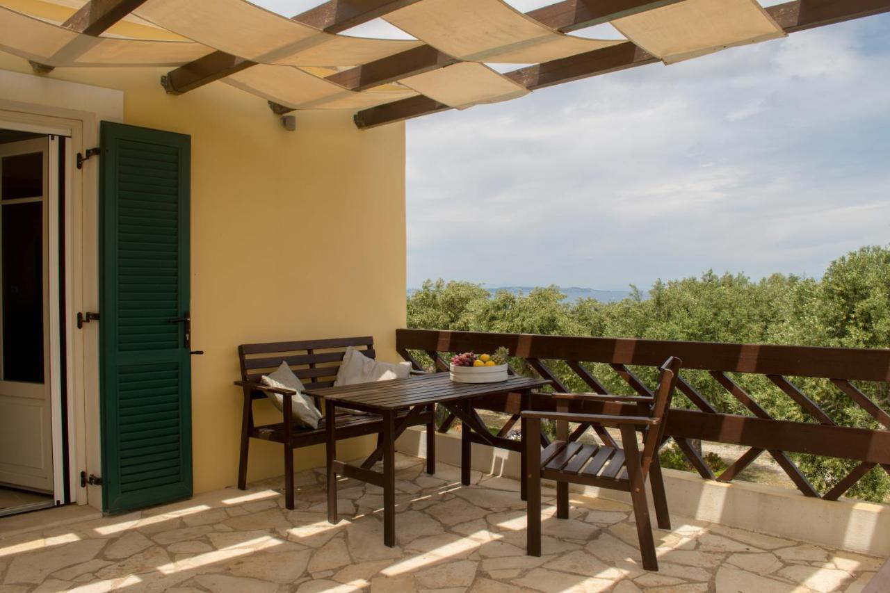 Villa Elaia Suites & Apartments No.1 Γάιος Εξωτερικό φωτογραφία
