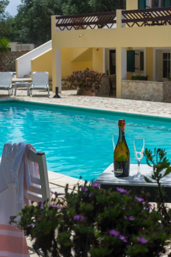 Villa Elaia Suites & Apartments No.1 Γάιος Εξωτερικό φωτογραφία